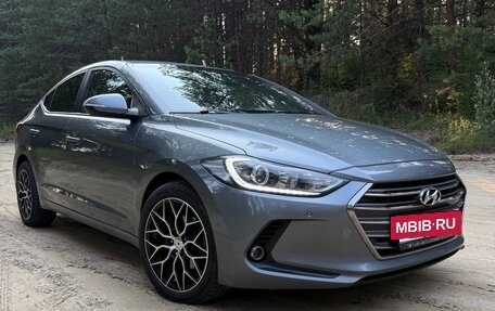 Hyundai Elantra VI рестайлинг, 2018 год, 1 750 000 рублей, 5 фотография