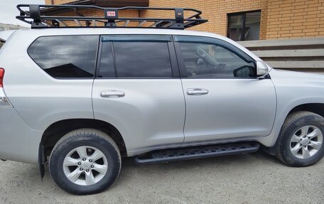 Toyota Land Cruiser Prado 150 рестайлинг 2, 2013 год, 3 200 000 рублей, 8 фотография