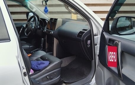 Toyota Land Cruiser Prado 150 рестайлинг 2, 2013 год, 3 200 000 рублей, 11 фотография