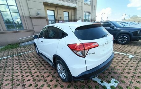 Honda Vezel, 2021 год, 1 350 000 рублей, 9 фотография