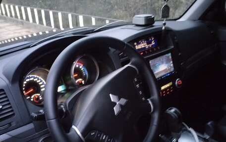 Mitsubishi Pajero IV, 2009 год, 1 500 000 рублей, 11 фотография