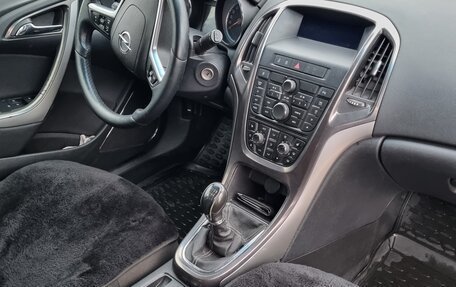 Opel Astra J, 2011 год, 580 000 рублей, 15 фотография