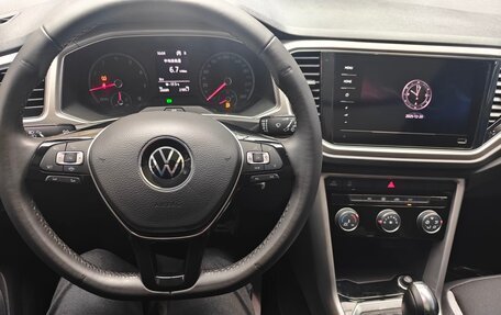 Volkswagen T-Roc I, 2021 год, 1 600 000 рублей, 9 фотография