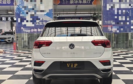 Volkswagen T-Roc I, 2021 год, 1 600 000 рублей, 6 фотография