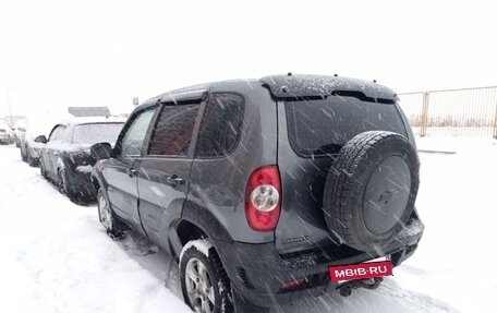 Chevrolet Niva I рестайлинг, 2010 год, 299 000 рублей, 5 фотография