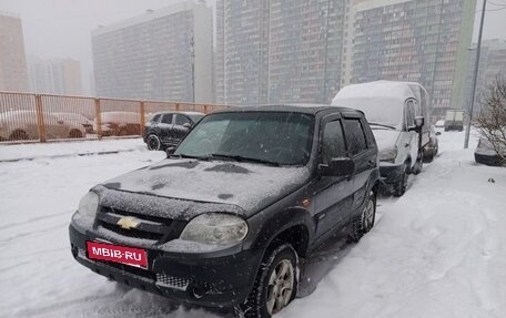 Chevrolet Niva I рестайлинг, 2010 год, 299 000 рублей, 3 фотография