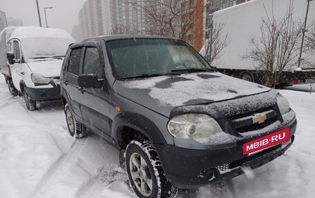 Chevrolet Niva I рестайлинг, 2010 год, 299 000 рублей, 2 фотография