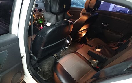 Renault Megane III, 2011 год, 700 000 рублей, 17 фотография