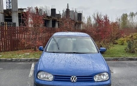 Volkswagen Golf IV, 2001 год, 330 000 рублей, 2 фотография