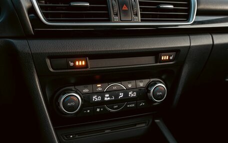 Mazda 3, 2017 год, 1 495 000 рублей, 16 фотография