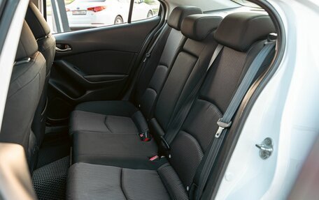 Mazda 3, 2017 год, 1 495 000 рублей, 23 фотография