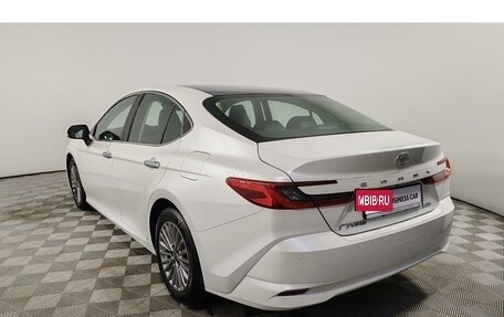 Toyota Camry, 2024 год, 4 850 000 рублей, 7 фотография