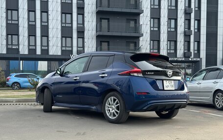 Nissan Leaf II, 2018 год, 1 420 000 рублей, 5 фотография