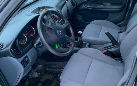 Nissan Almera, 2005 год, 450 000 рублей, 10 фотография