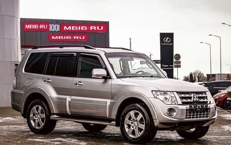 Mitsubishi Pajero IV, 2011 год, 1 795 000 рублей, 3 фотография