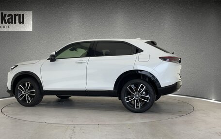 Honda Vezel, 2022 год, 1 730 000 рублей, 3 фотография