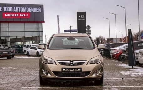 Opel Astra J, 2011 год, 795 000 рублей, 2 фотография