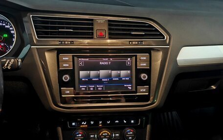 Volkswagen Tiguan II, 2018 год, 2 178 000 рублей, 13 фотография