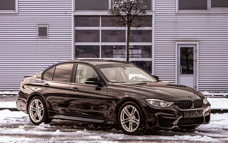 BMW 3 серия, 2017 год, 1 895 000 рублей, 3 фотография