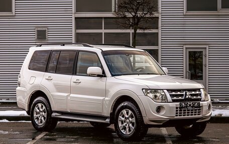 Mitsubishi Pajero IV, 2012 год, 1 895 000 рублей, 3 фотография
