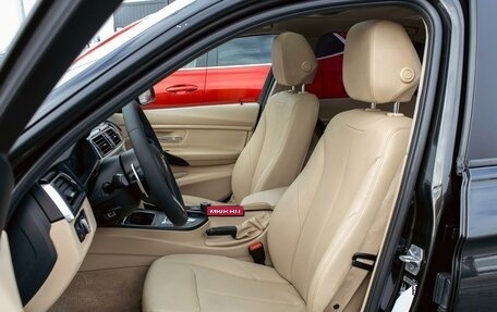 BMW 3 серия, 2017 год, 1 895 000 рублей, 11 фотография