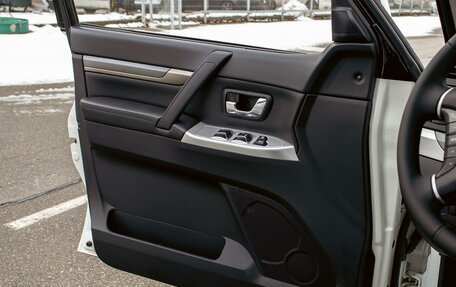 Mitsubishi Pajero IV, 2012 год, 1 895 000 рублей, 12 фотография