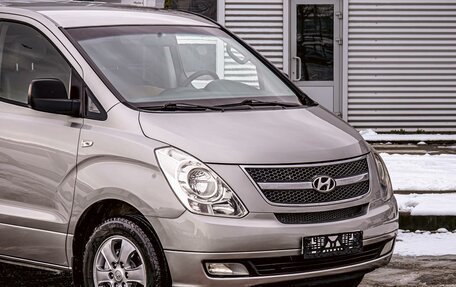 Hyundai Grand Starex Grand Starex I рестайлинг 2, 2015 год, 2 195 000 рублей, 8 фотография