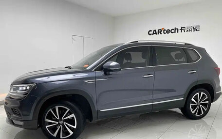 Volkswagen Tharu, 2022 год, 2 000 000 рублей, 4 фотография