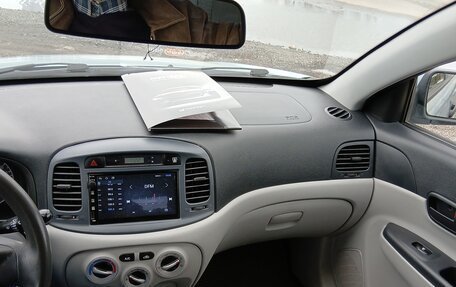 Hyundai Verna II, 2007 год, 410 000 рублей, 14 фотография