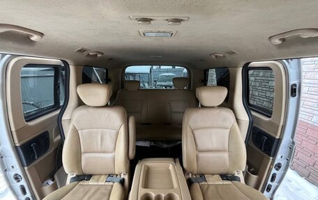 Hyundai Grand Starex Grand Starex I рестайлинг 2, 2009 год, 1 190 000 рублей, 13 фотография