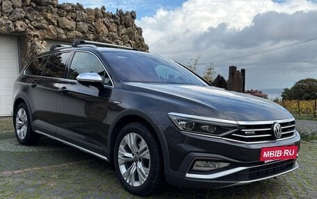 Volkswagen Passat B8 рестайлинг, 2020 год, 3 750 000 рублей, 4 фотография