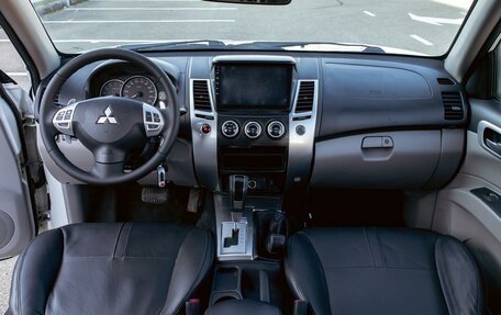 Mitsubishi Pajero Sport II рестайлинг, 2013 год, 1 695 000 рублей, 15 фотография
