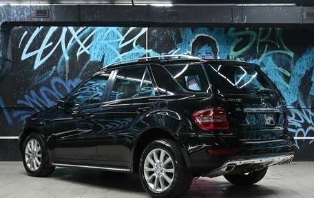 Mercedes-Benz M-Класс, 2011 год, 1 595 000 рублей, 3 фотография