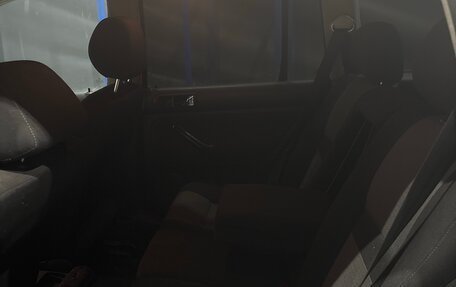 Volkswagen Golf IV, 2003 год, 110 000 рублей, 14 фотография