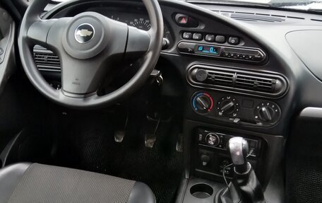 Chevrolet Niva I рестайлинг, 2015 год, 557 400 рублей, 14 фотография