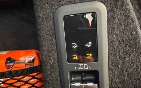 Land Rover Range Rover Sport, 2025 год, 18 900 000 рублей, 25 фотография