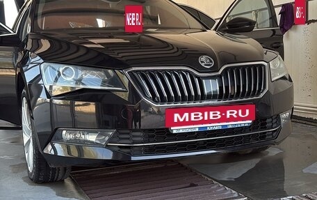 Skoda Superb III рестайлинг, 2015 год, 1 800 000 рублей, 2 фотография