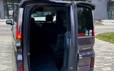 Honda Stepwgn IV, 2017 год, 1 840 000 рублей, 7 фотография