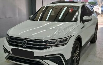 Volkswagen Tiguan II, 2022 год, 2 970 000 рублей, 1 фотография