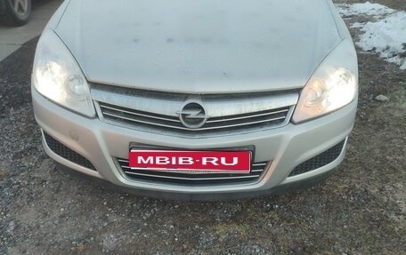 Opel Astra H, 2011 год, 490 000 рублей, 1 фотография