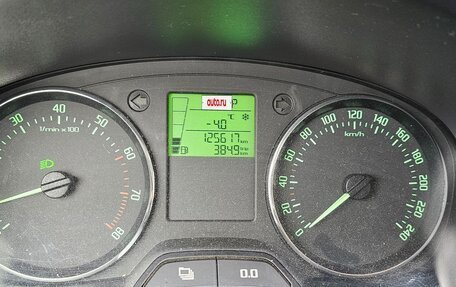 Skoda Fabia II, 2011 год, 450 000 рублей, 2 фотография