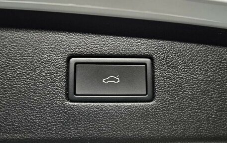 Volkswagen Tiguan II, 2022 год, 2 970 000 рублей, 10 фотография