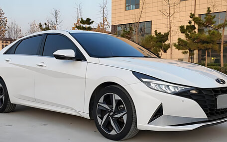 Hyundai Elantra, 2022 год, 1 590 000 рублей, 2 фотография