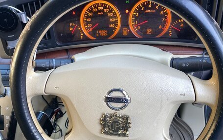 Nissan Elgrand III, 2005 год, 1 700 000 рублей, 5 фотография