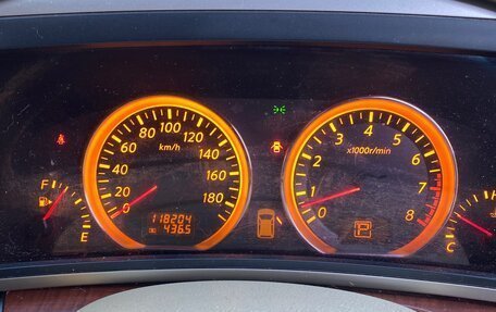 Nissan Elgrand III, 2005 год, 1 700 000 рублей, 7 фотография