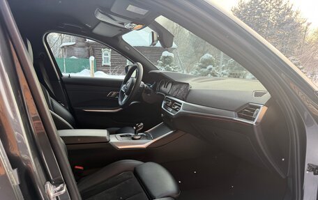 BMW 3 серия, 2019 год, 4 400 000 рублей, 14 фотография