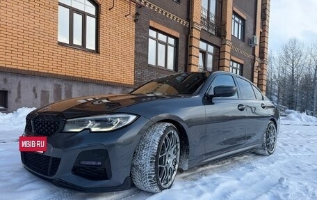 BMW 3 серия, 2019 год, 4 400 000 рублей, 3 фотография