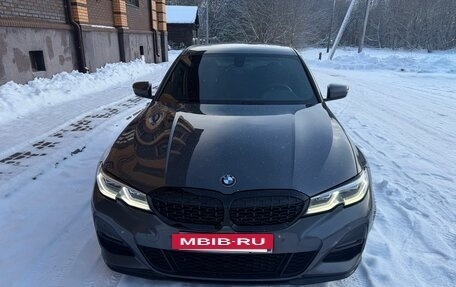 BMW 3 серия, 2019 год, 4 400 000 рублей, 5 фотография