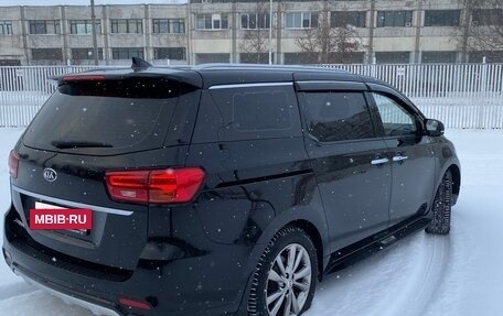 KIA Carnival III, 2019 год, 3 050 000 рублей, 3 фотография