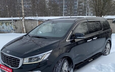 KIA Carnival III, 2019 год, 3 050 000 рублей, 2 фотография